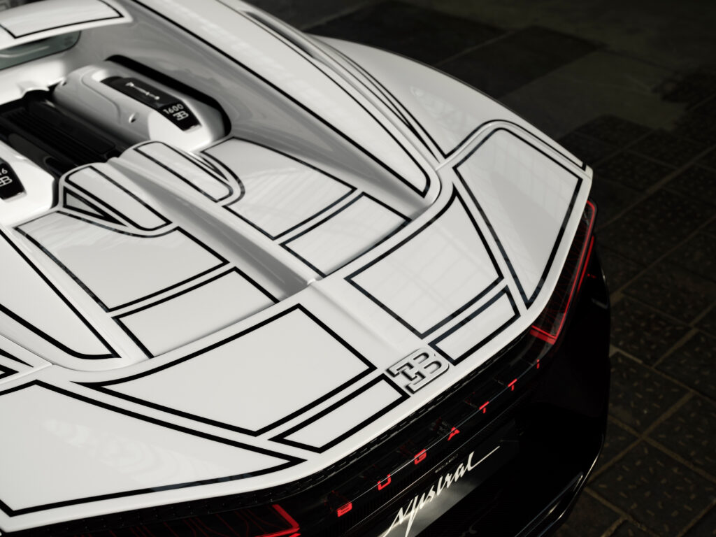 Bugatti W16 Mistral Blanc Éternel: Gerçek Porselen Detaylı Hiper Otomobil