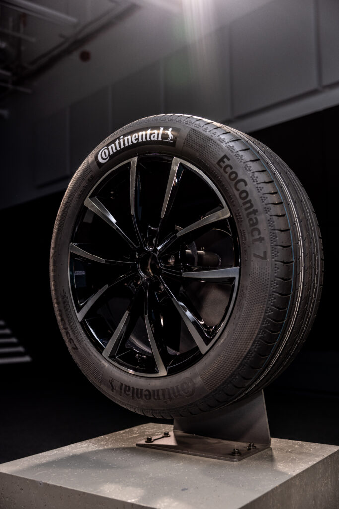 Continental ve Renault’dan Menzili 30 Km Artıran Lastik