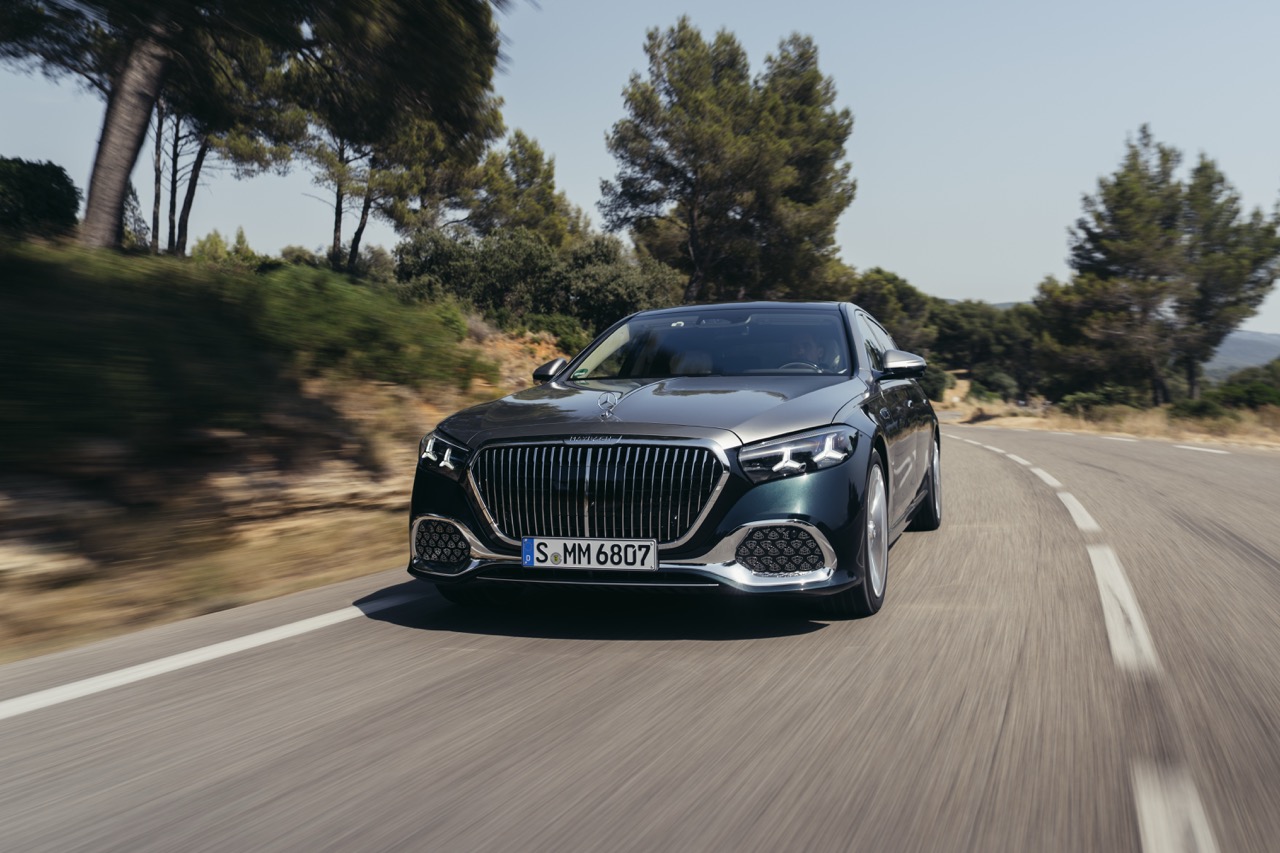 Yeni Mercedes-Maybach S-Class Tanıtıldı: İşte Tüm Özellikleri!