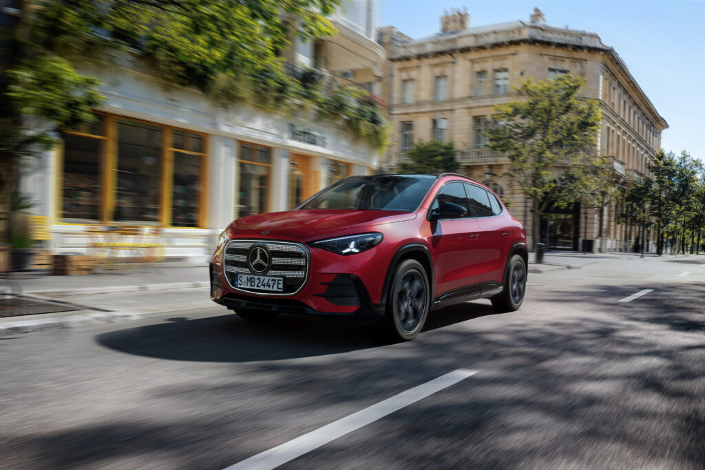 Yeni Mercedes-Benz GLA Tanıtıldı: 657 Km Menzil