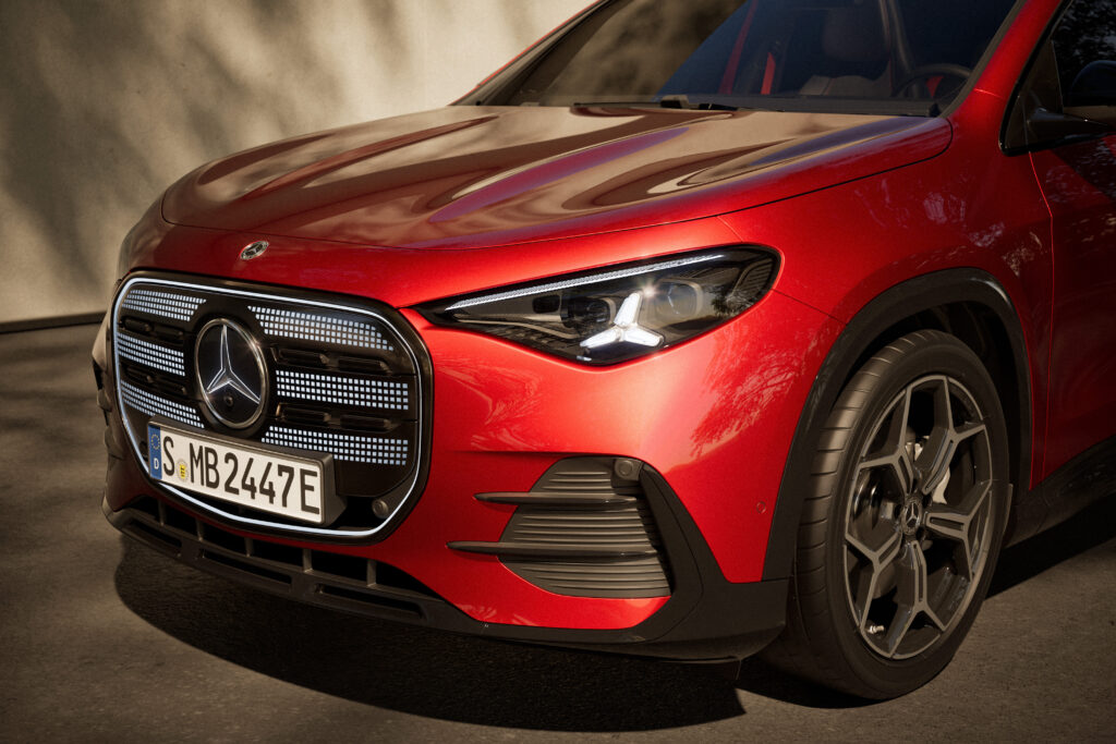 Yeni Mercedes-Benz GLA Tanıtıldı: 657 Km Menzil
