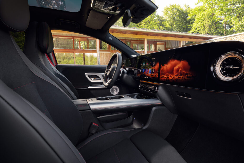 Yeni Mercedes-Benz GLA Tanıtıldı: 657 Km Menzil