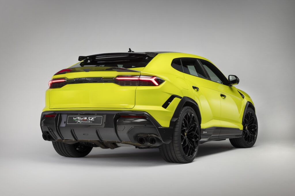 Dünyanın En Hızlı Süper SUV’u Sahneye Çıktı: Karşınızda Hibrit Lamborghini Urus SE Performante