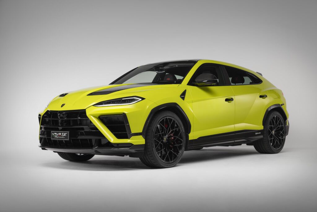 Dünyanın En Hızlı Süper SUV’u Sahneye Çıktı: Karşınızda Hibrit Lamborghini Urus SE Performante