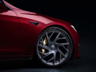 Tesla Model S Plaid Signature Edition İkinci Elde 260.000 Dolar Fiyat Etiketiyle Satışta