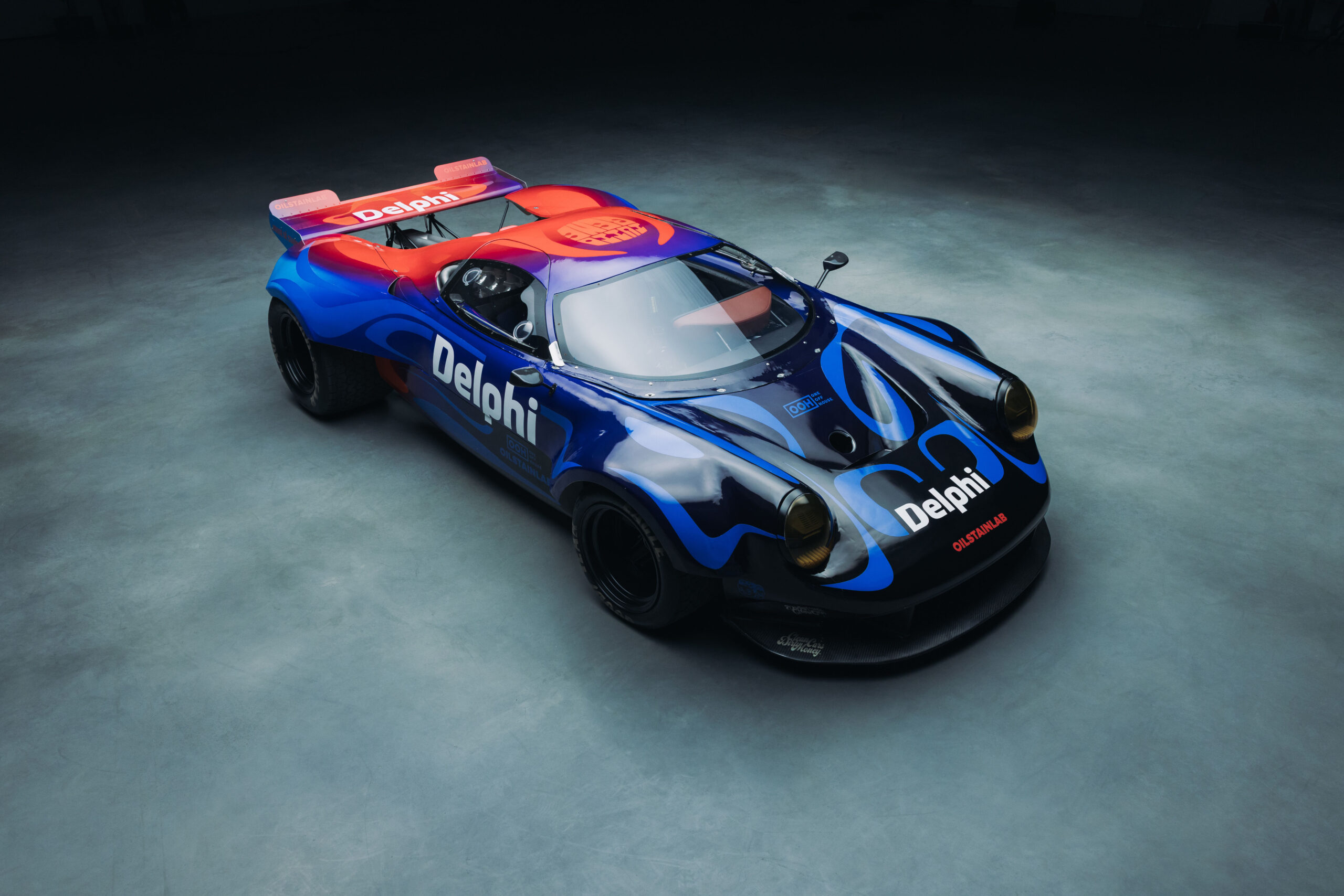 Delphi Art Car 2.0: Otomobil Tutkusu ve Sanat Avrupa Yollarında