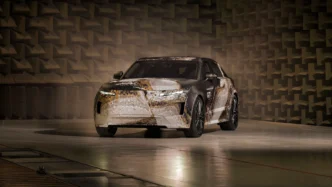 Range Rover ürün ailesine beşinci bir model ekleniyor. Elektrikli Range Rover GT, SUV ile sedan arasında konumlanan sıra dışı tasarımıyla geliyor.