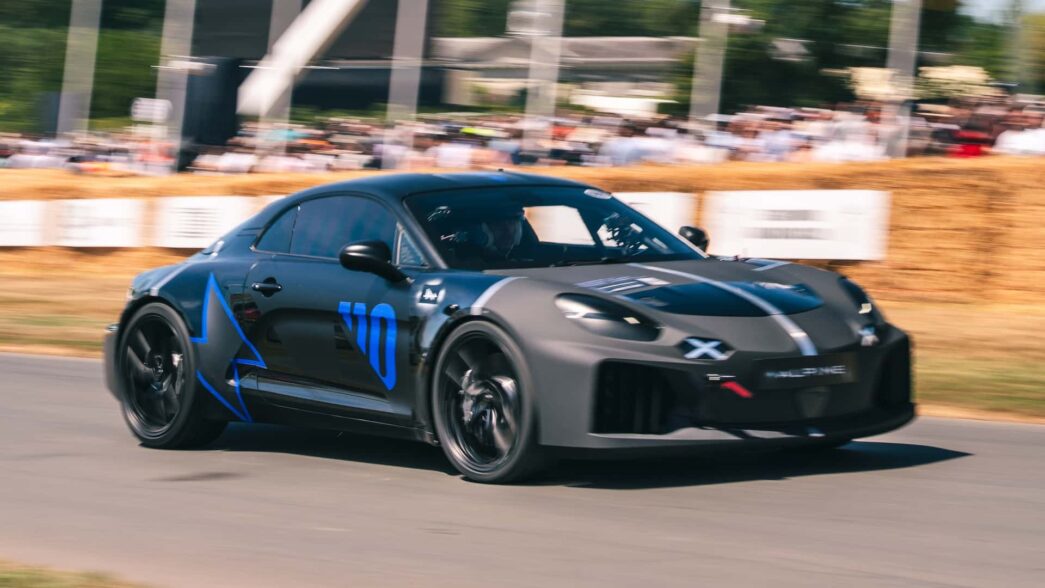 Alpine A110 Elektrikli Spor Araca Dair Her Şey: İptal Yok!