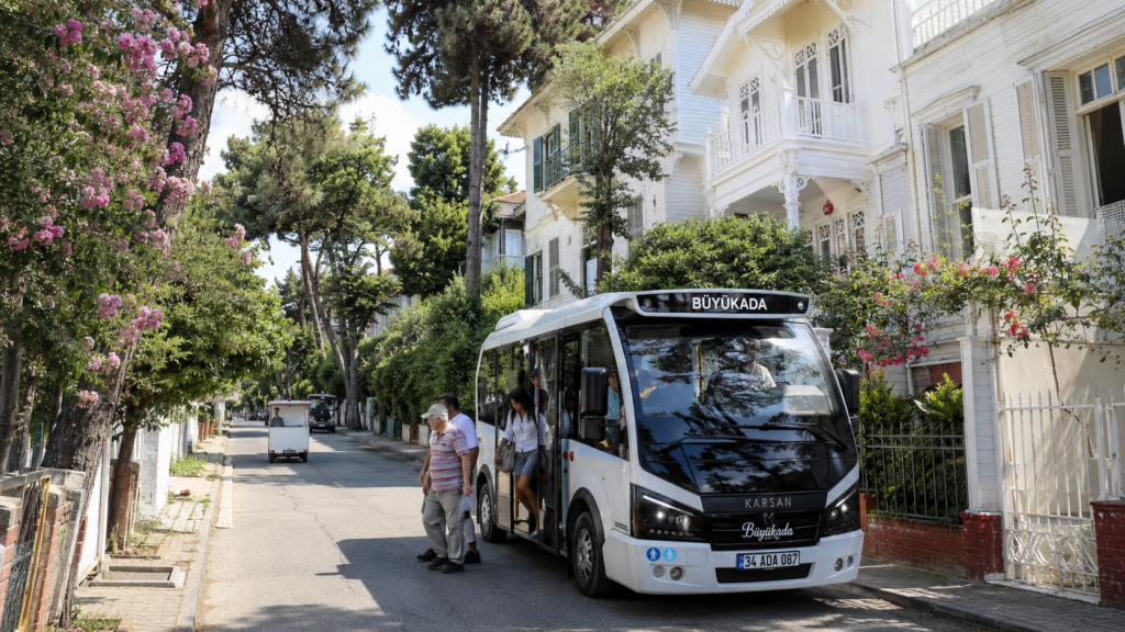 Büyükada’da Elektrikli Araç Kiralama Var mı? 2026 Ücretleri ve Şartları