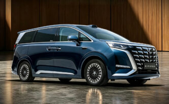 Denza D9 PHEV'e Flaş Şarj Özellikli Yeni Versiyon: 1.480 km Menzil ve Daha Uygun Fiyat