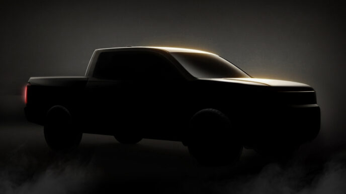 Yeni Honda Ridgeline 2028'de Geliyor: İlk Silüet Ortaya Çıktı