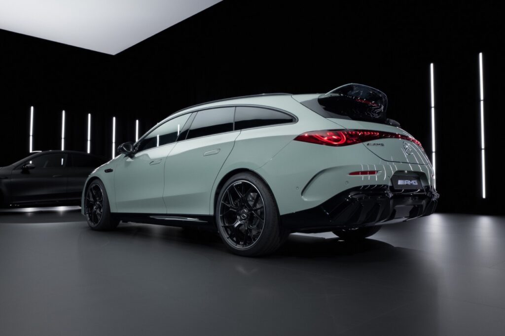 Elektrikli Canavar Sahneye Çıktı: Yeni Mercedes-AMG CLA 45 4MATIC+