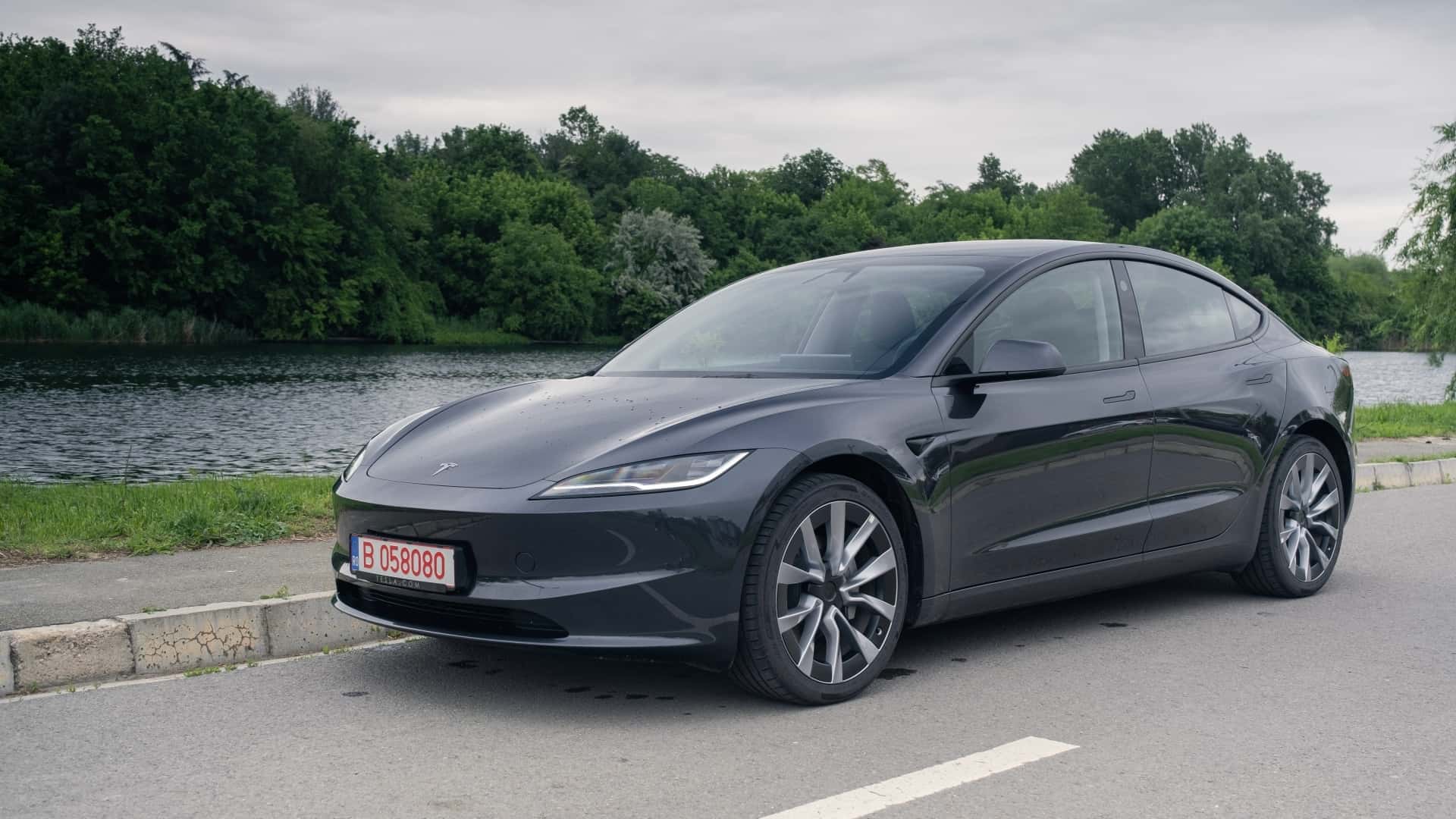 Tesla Model 3 Batarya Degradasyonu: LFP Rakiplerini Geride Bıraktı