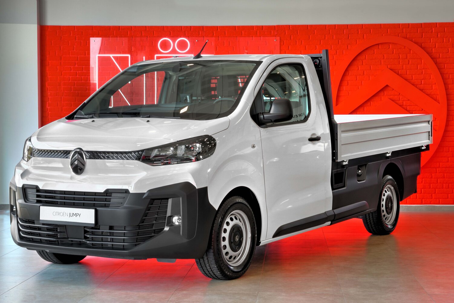 Tofaş Bursa fabrikasında üretilen yerli Citroën Jumpy Kamyonet