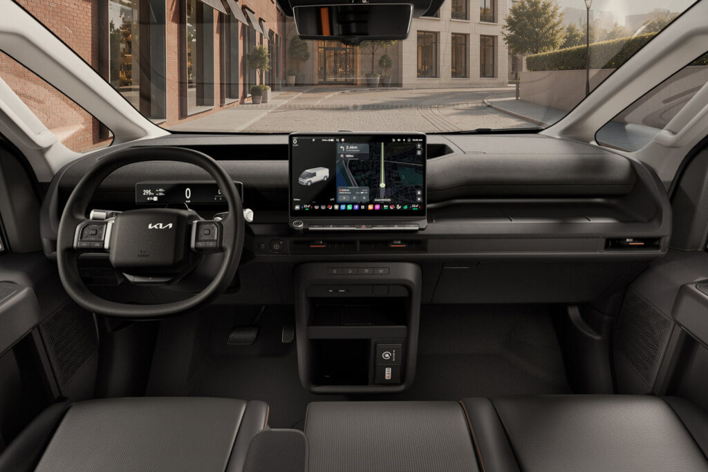 Kia PV7 kabin iç mekan ve gösterge paneli görünümü