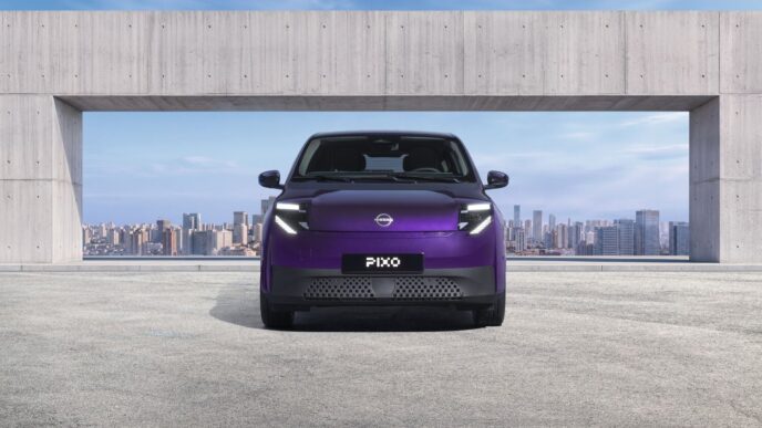 259 kilometre menzilli tamamen elektrikli yeni Nissan Pixo, ön görünüm