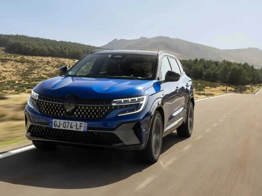 Renault Austral E-Tech Full Hybrid, full hybrid otomobillere örnek olarak gösteriliyor