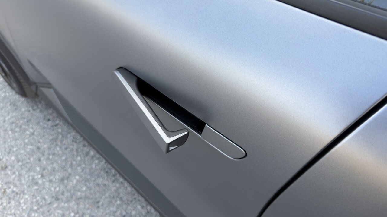 Renault Scenic E-Tech kapı kolu tasarım detayı