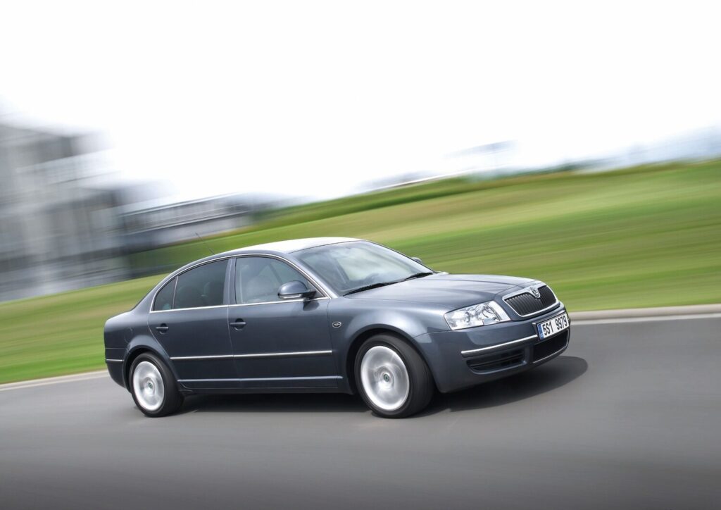 Škoda Superb 2001 ilk nesil
