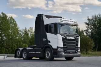 Toyota hidrojen yakıt hücreli Scania Pilot Partner kamyonu