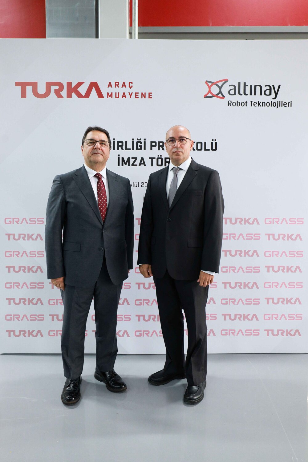 TURKA İcra Kurulu Üyesi Serhan Salman ve Altınay Teknoloji Grubu Yönetim Kurulu Başkanı Hakan Altınay